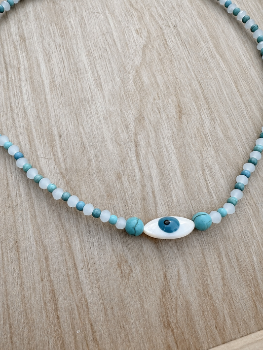 Ocean Gaze Beaded Necklace 🩵