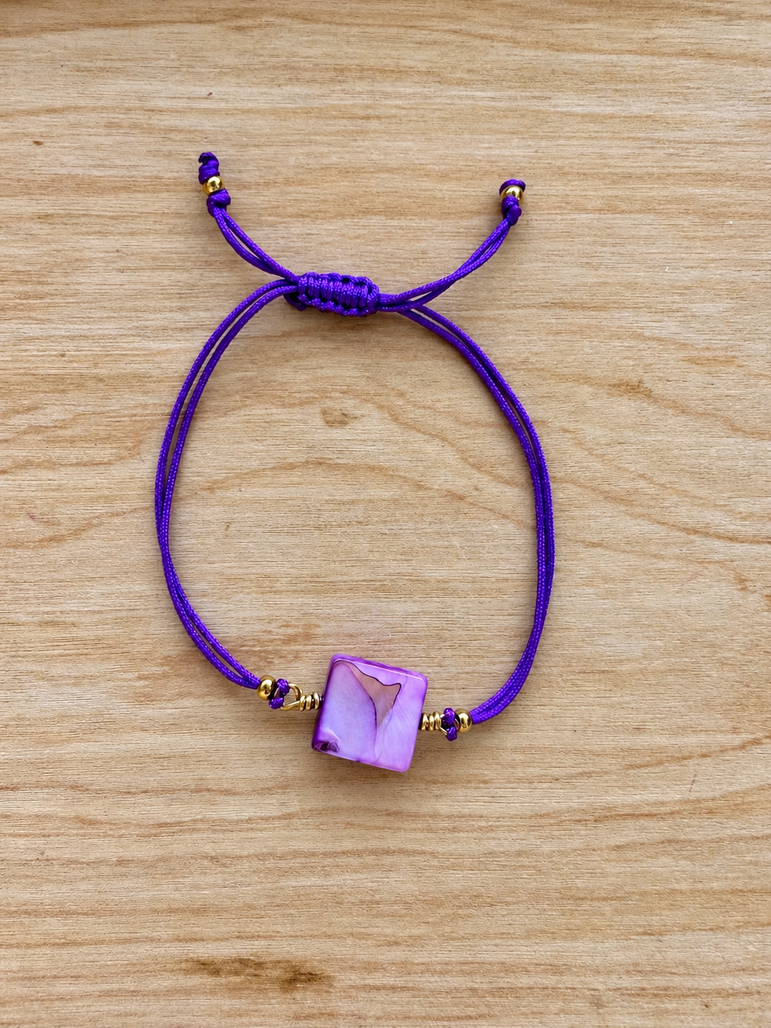 Handmade Purple Adjustable Bracelet with Mother of Pearl Shell & Copper Wire