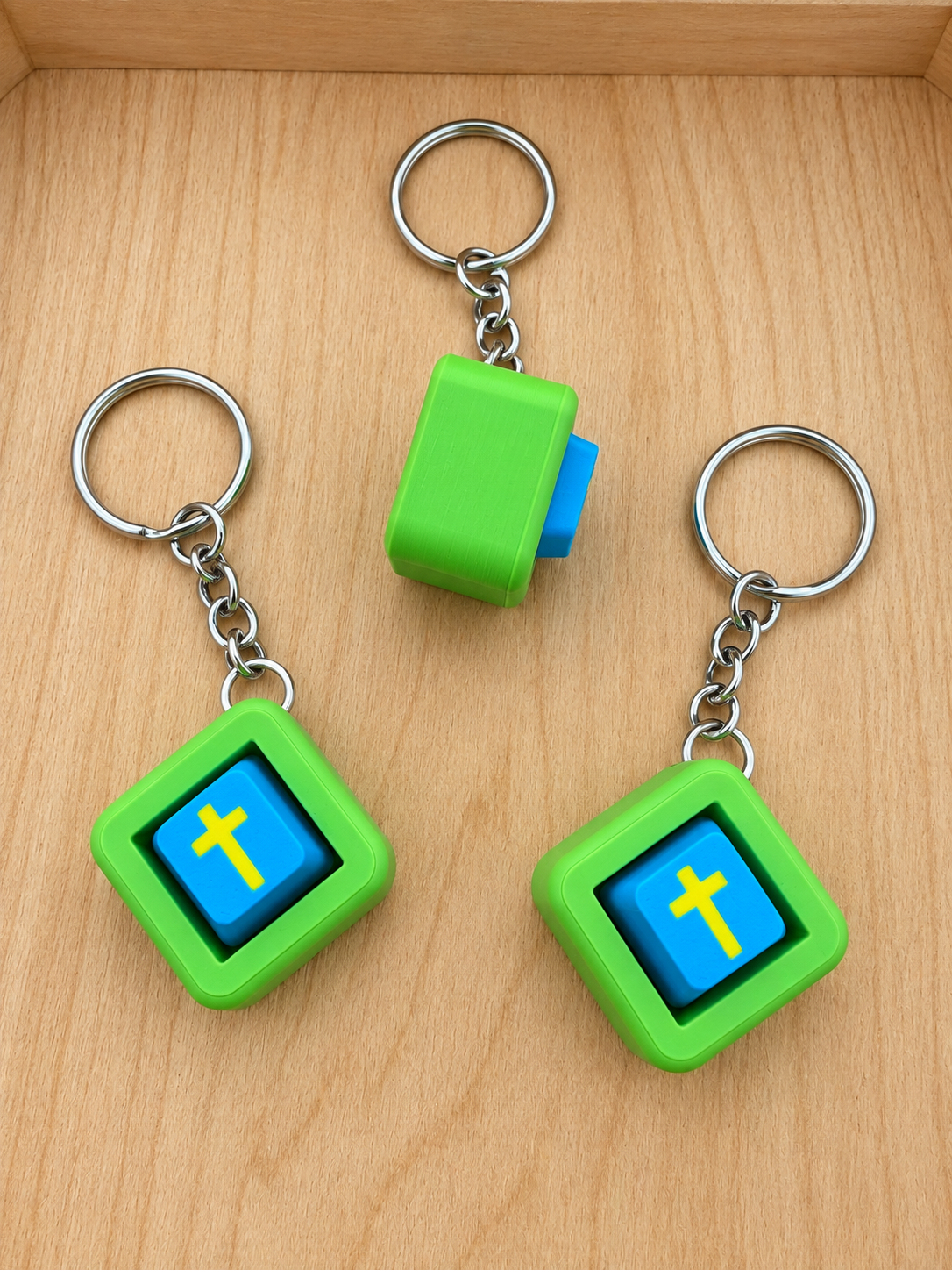✝️ Faith Clicker Keychain – 3D Printed Cross Fidget