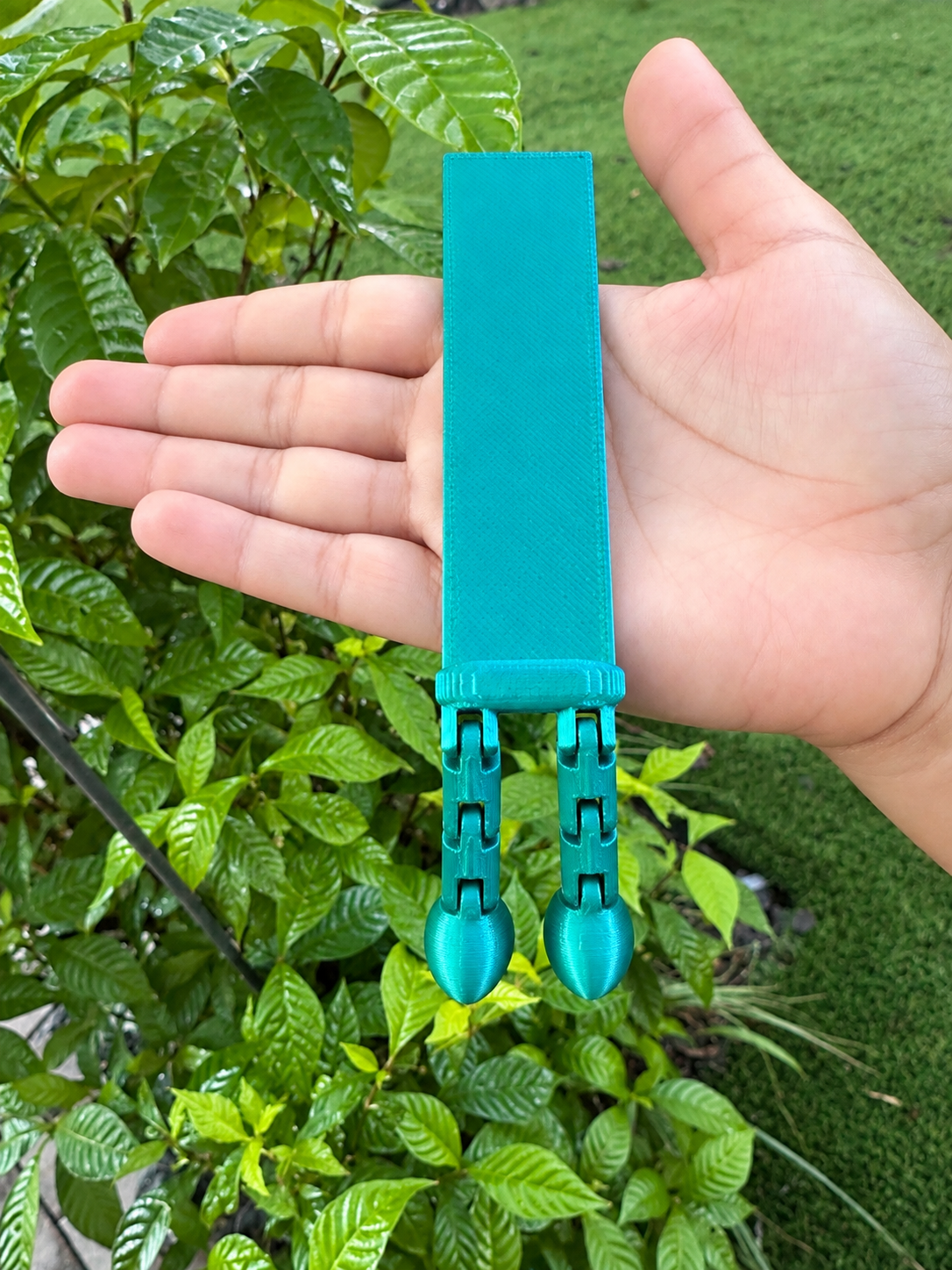 📚 3D Printed Articulated Legs Bookmark