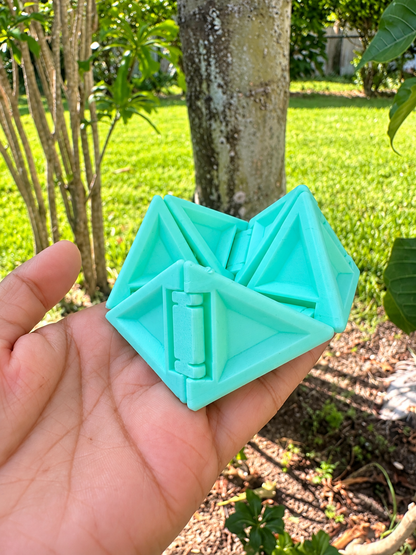 3D Printed Transforming Triangle Fidget Toy