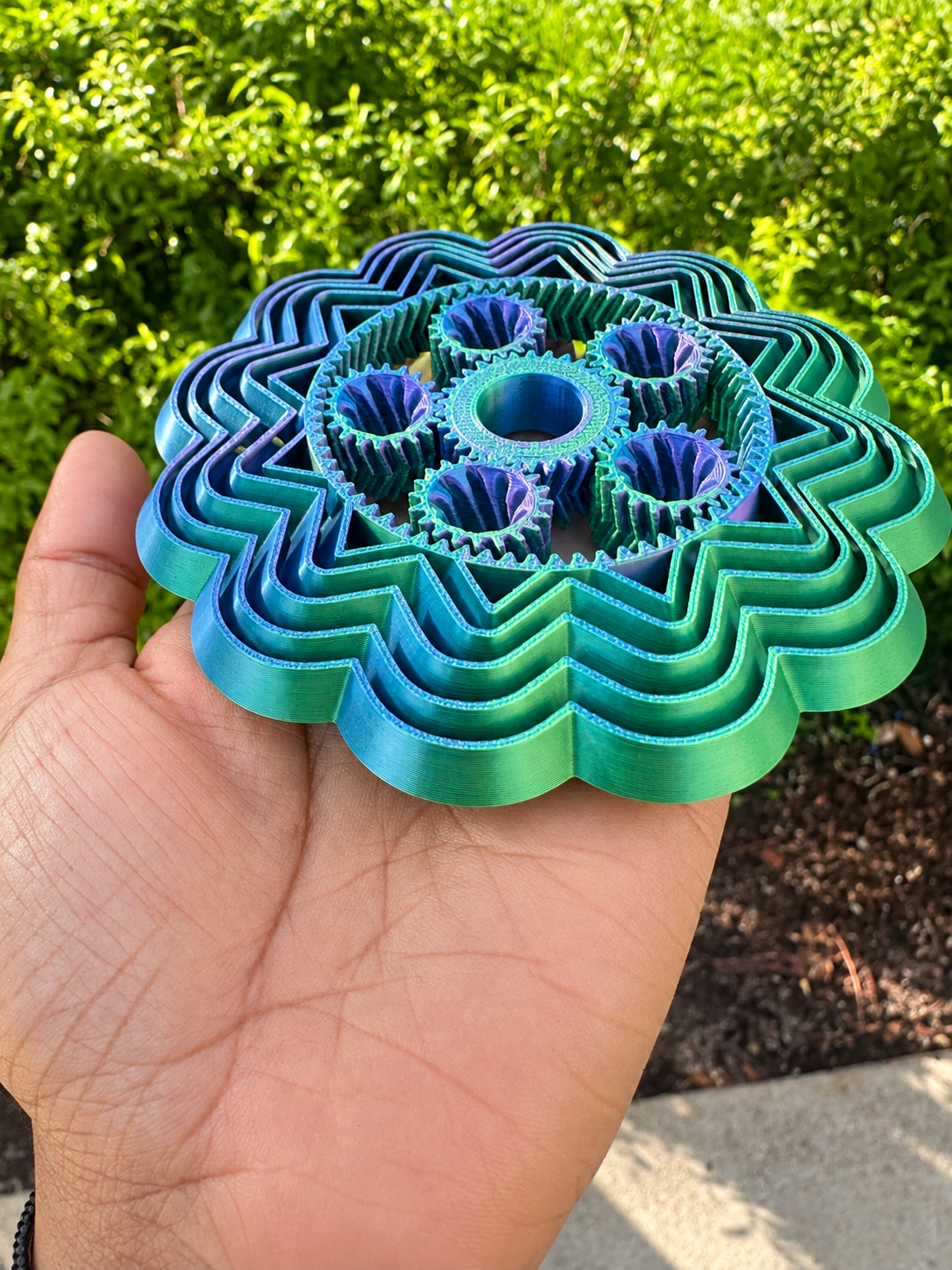 3D Printed Gear Spinner – Interactive Fidget