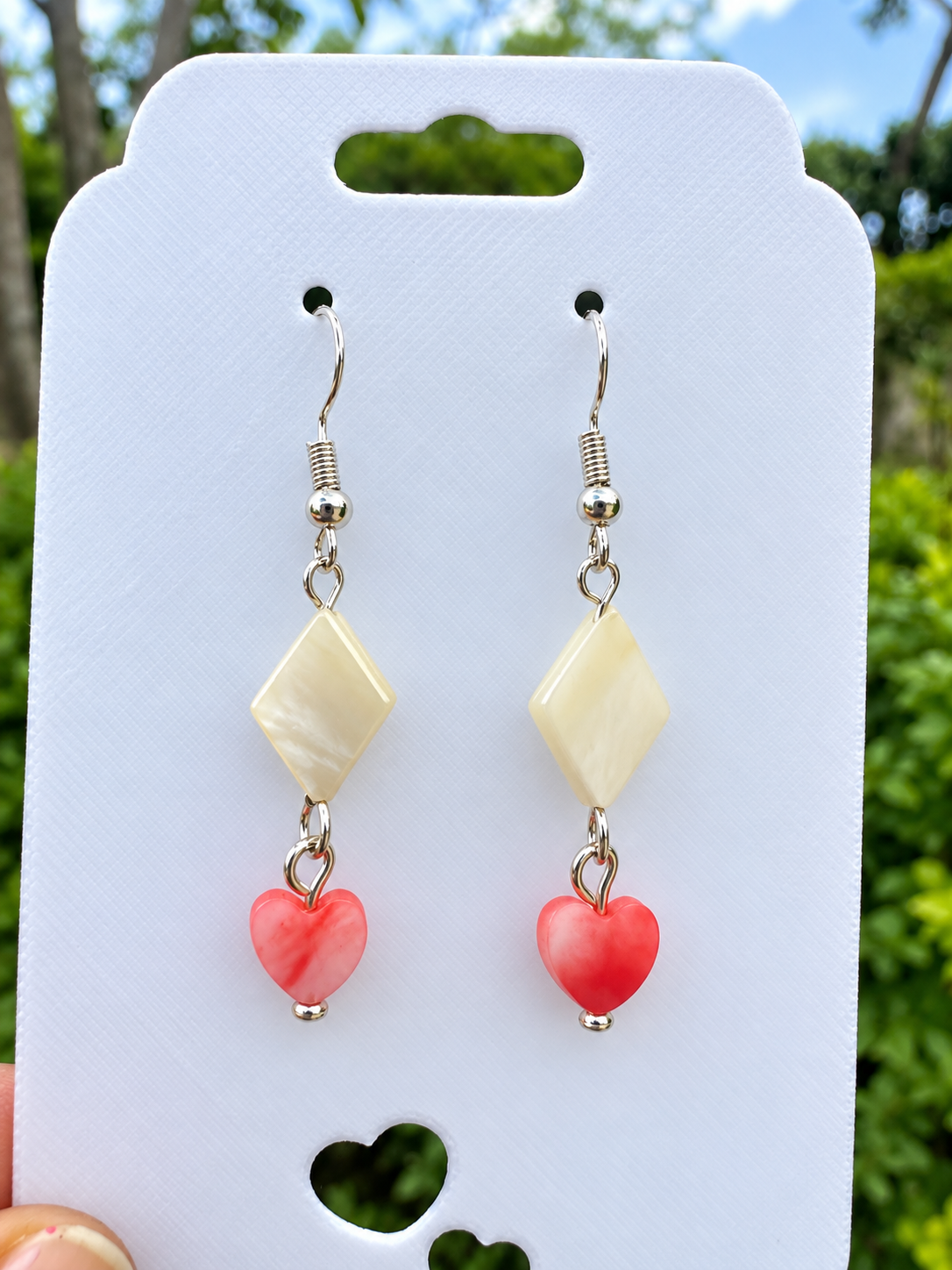 🩷 Sweetheart Mother-of-Pearl Drop Earrings