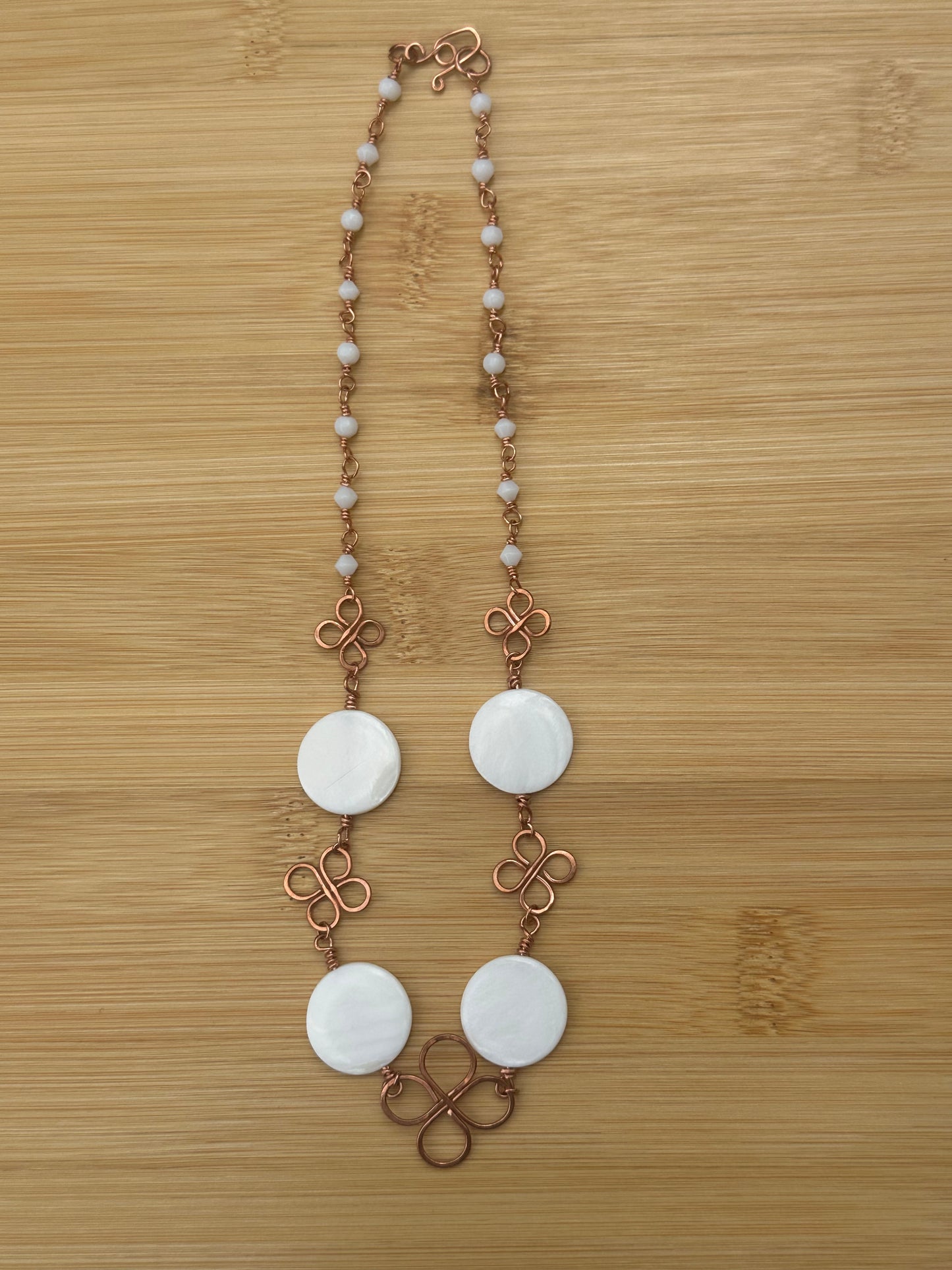 Round Mother of Pearl & Copper Clover