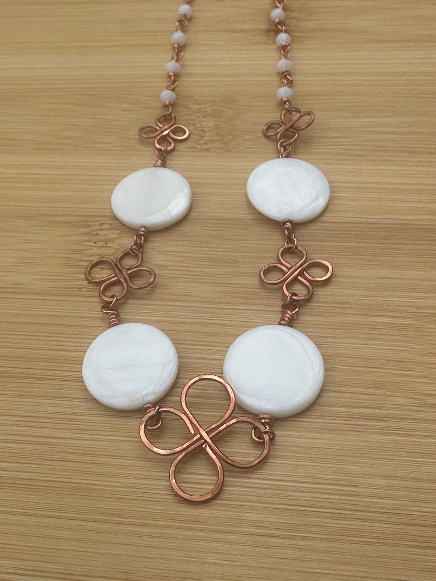 Round Mother of Pearl & Copper Clover
