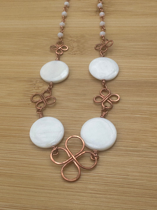 Round Mother of Pearl & Copper Clover