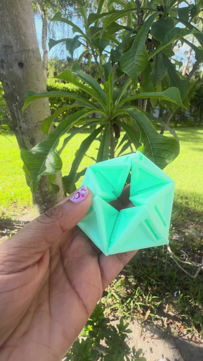 3D Printed Transforming Triangle Fidget Toy